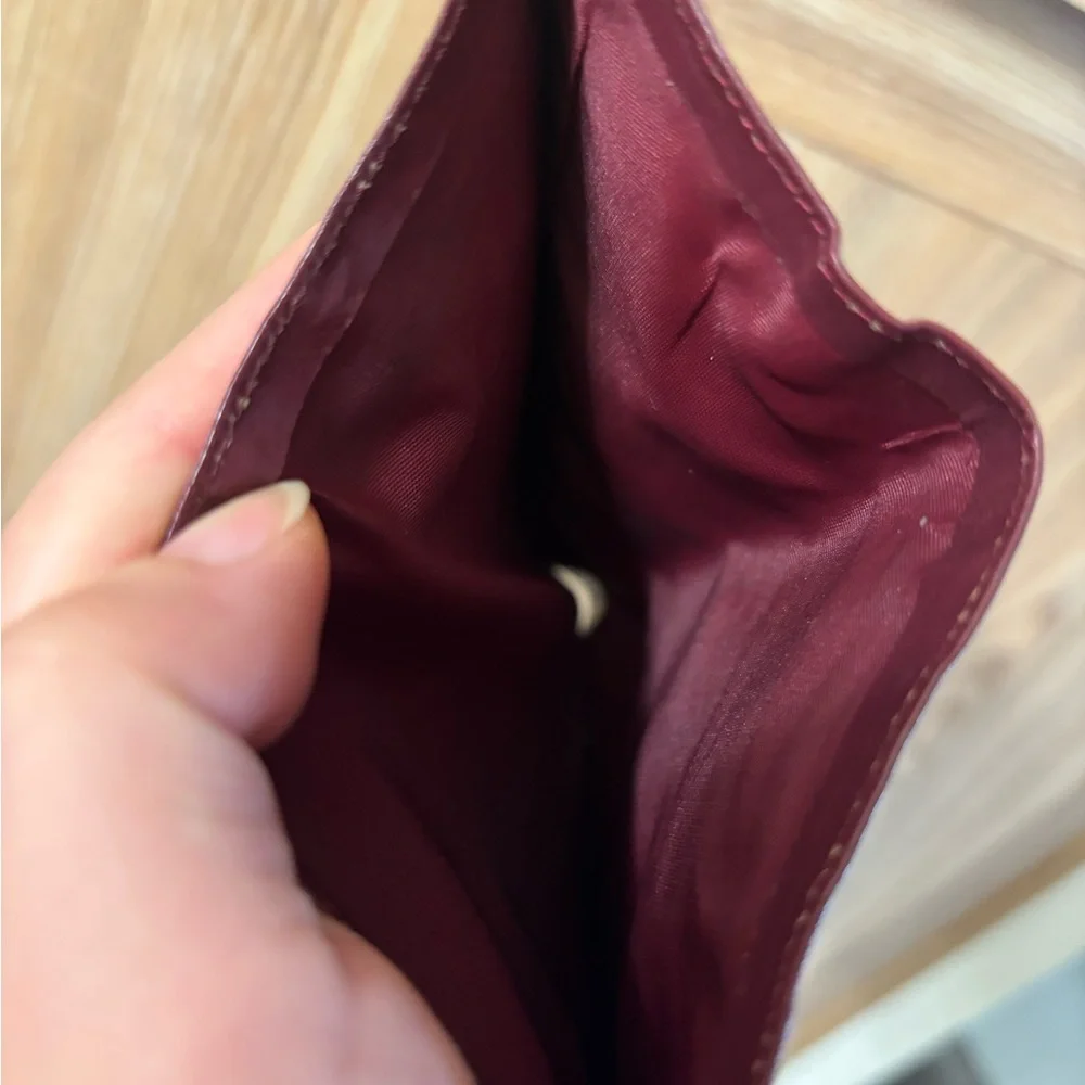 Auth OLD GUCCI Interlocking G Leather Passport Cover Case Bordeaux - Picture 5 of 8